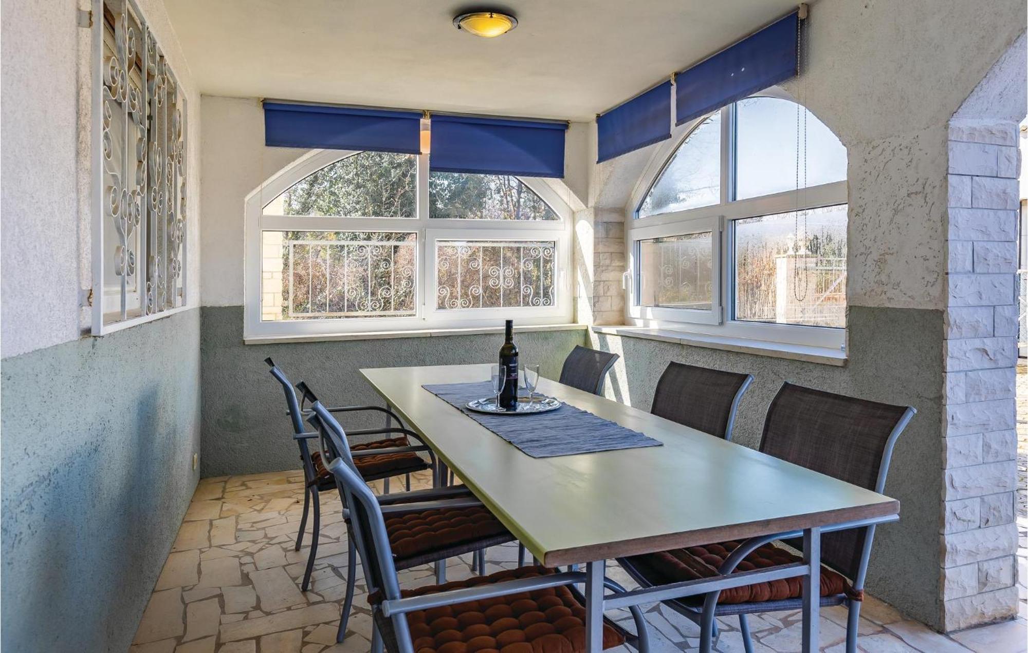 3 Bedroom Awesome Apartment In Pavicini Exterior photo