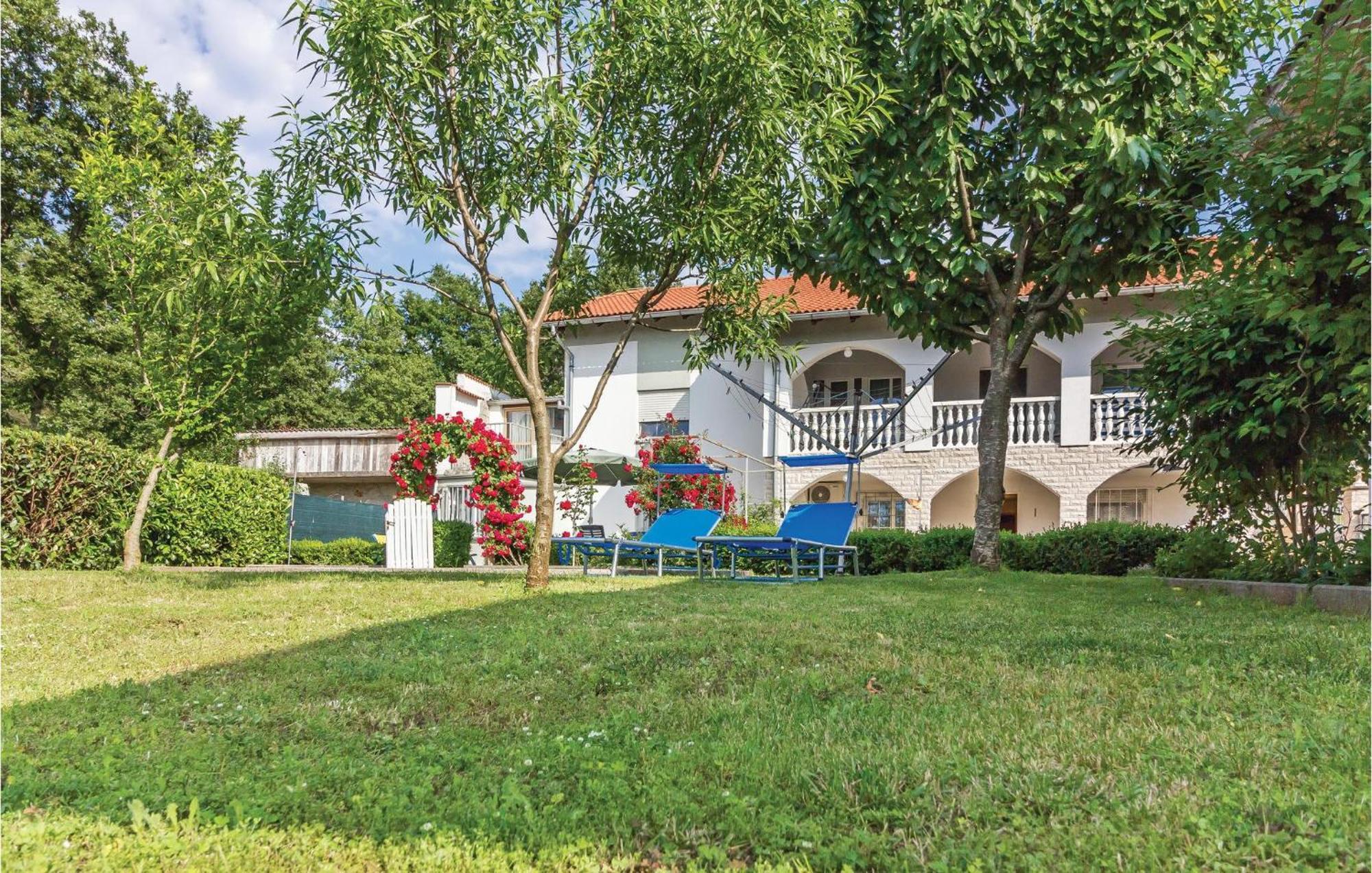 3 Bedroom Awesome Apartment In Pavicini Exterior photo
